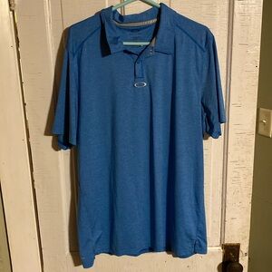 OAKLEY. Men’s polo.
